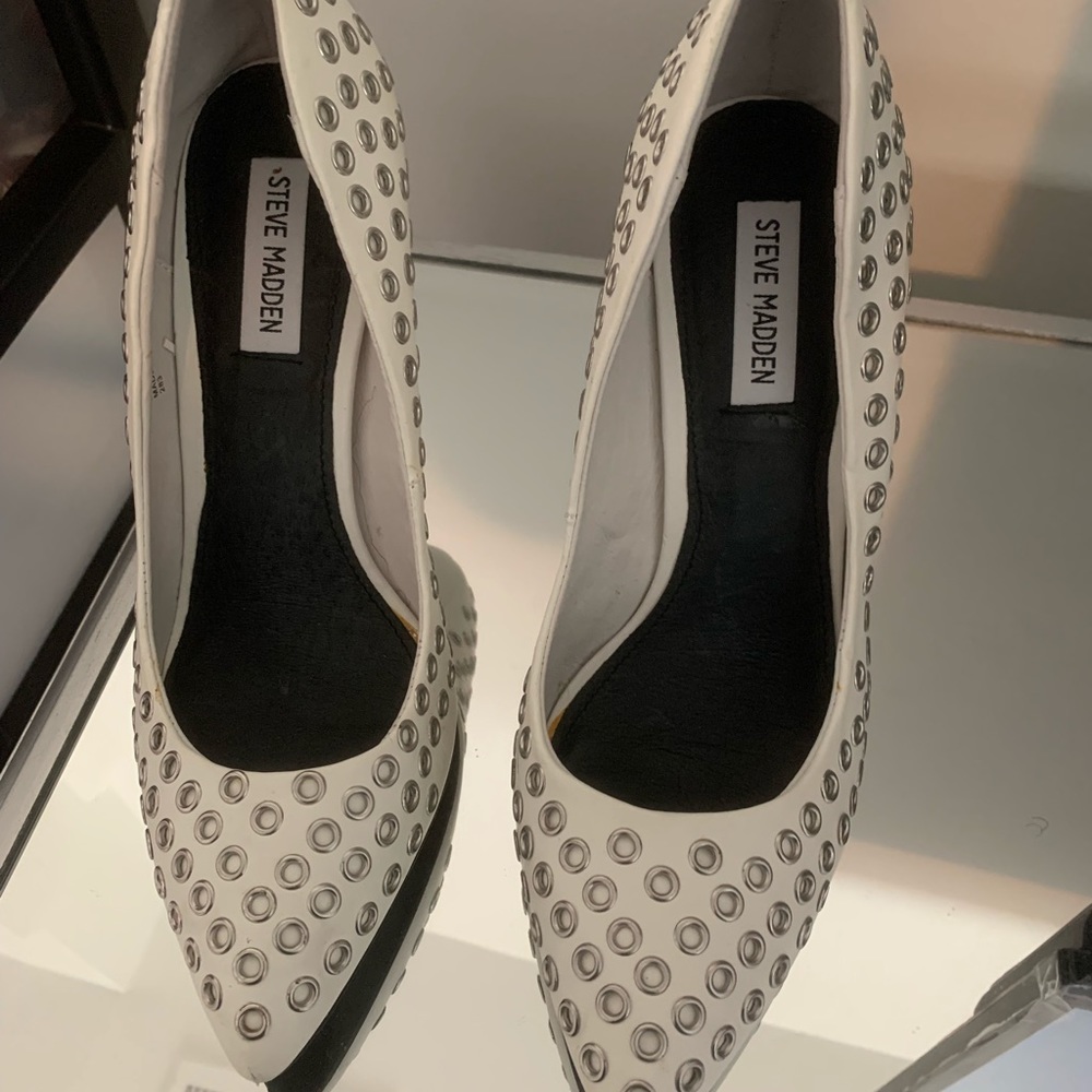 White Pumps - image 1